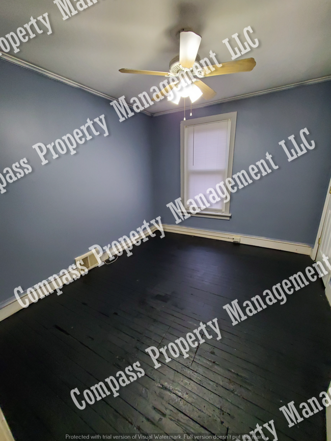 Building Photo - $1295 - 3 Beds, 1 Bath Home - Pottstown