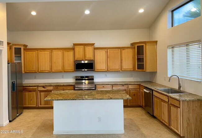 Building Photo - 4542 N 111th Dr