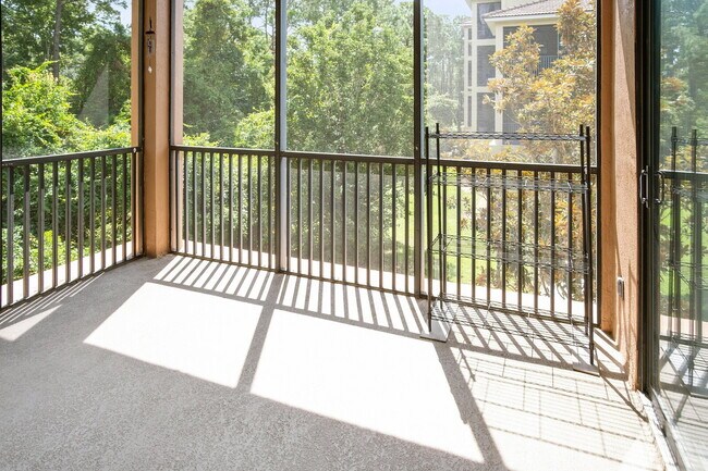 Building Photo - Beautiful Palencia Condo Available for Rent
