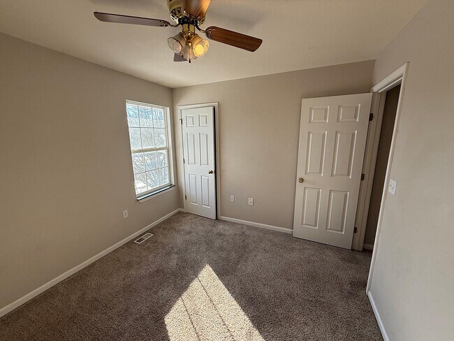 Building Photo - 5305 E Trikalla Dr