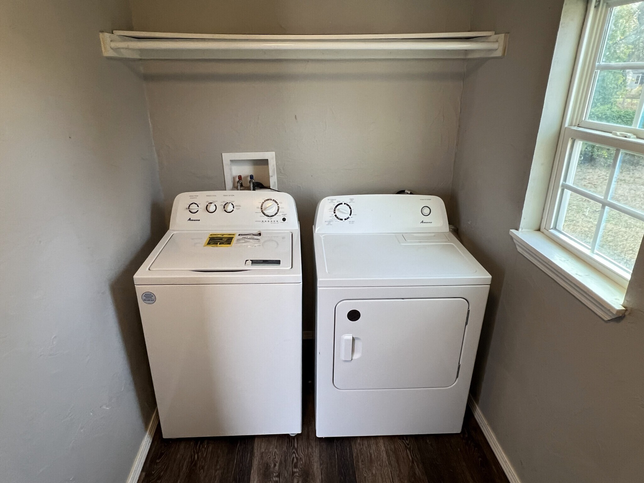 Building Photo - 301 E Rickenbacker Dr