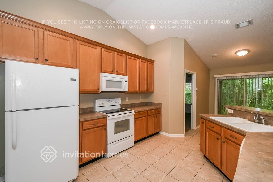 Building Photo - 2901 Westberry Hideaway Ct