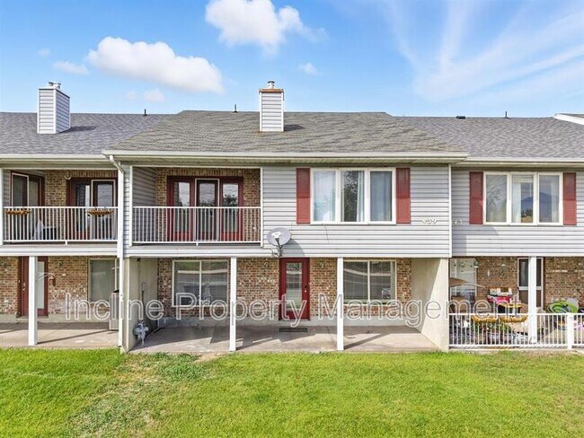 Primary Photo - 439 E 2000 S