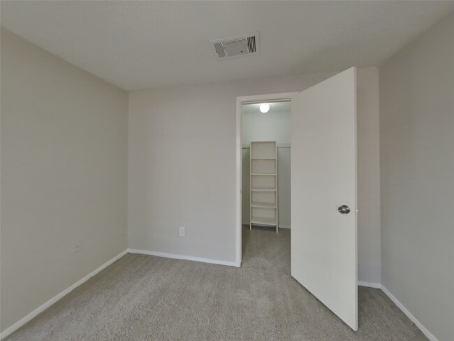 Building Photo - 20203 Fox Haven Ln