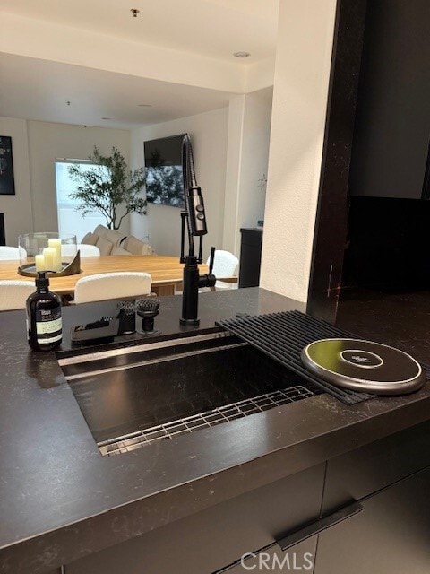 Building Photo - 12011 Goshen Ave