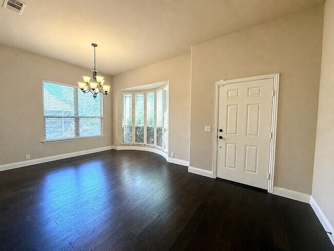 Building Photo - 1109 Abbey Ln