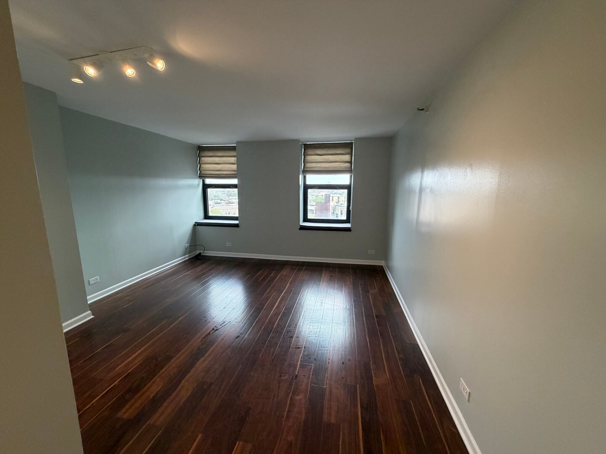 Building Photo - 3660 N Lake Shore Dr