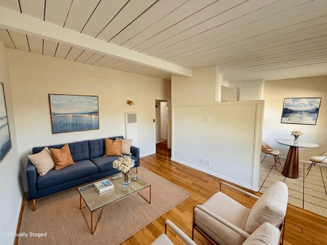 Building Photo - 11842 Venice Blvd