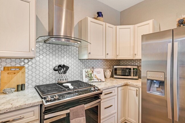 Building Photo - 3 Bedroom / 2 Bathroom super cute house for lease!