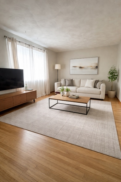 Building Photo - 2718 Stenzel Ave