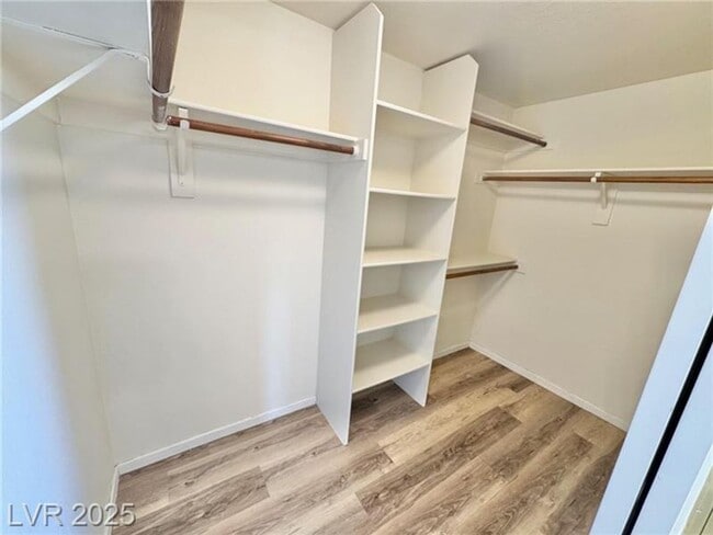 Building Photo - BEAUTIFUL 3 BEDROOM HOME IN SUMMERLIN