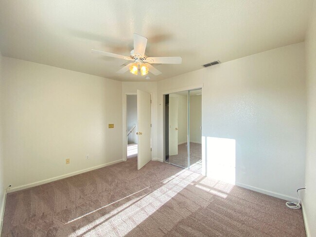 Building Photo - Spacious Home with a Pool & Hot Tub!