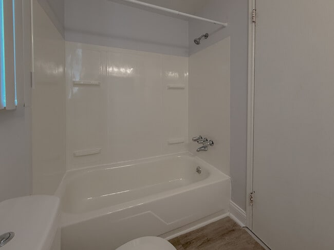 Bathroom - Carolina Flatz