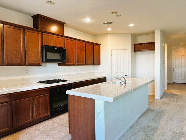 Building Photo - 313 Jacquelyn Ln