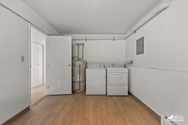 Building Photo - 4071 MacInnes Street