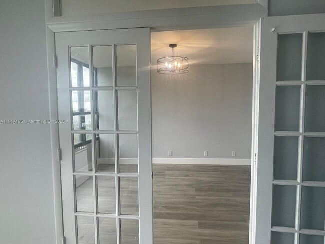 Building Photo - 780 NE 69th St