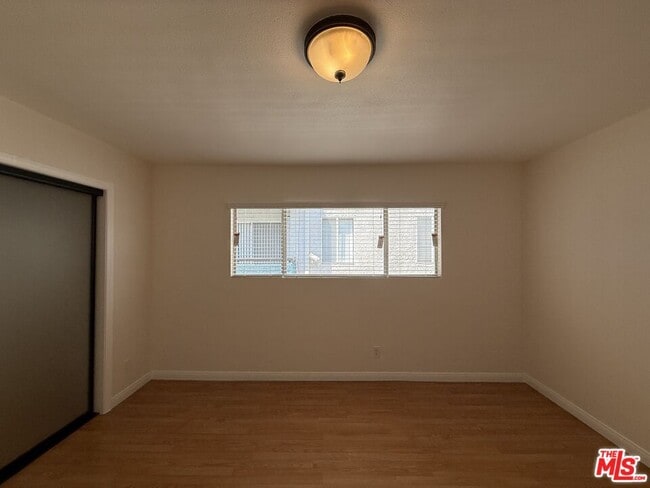 Building Photo - 314 S Clark Dr