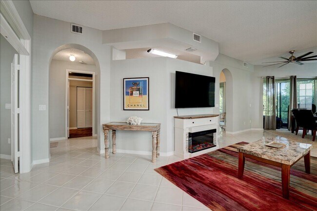 Building Photo - 10173 Andover Coach Cir