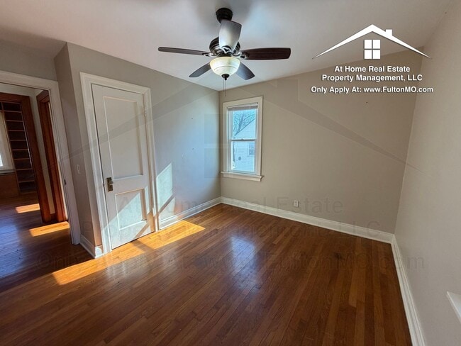 Building Photo - 707 Hollyhock Dr