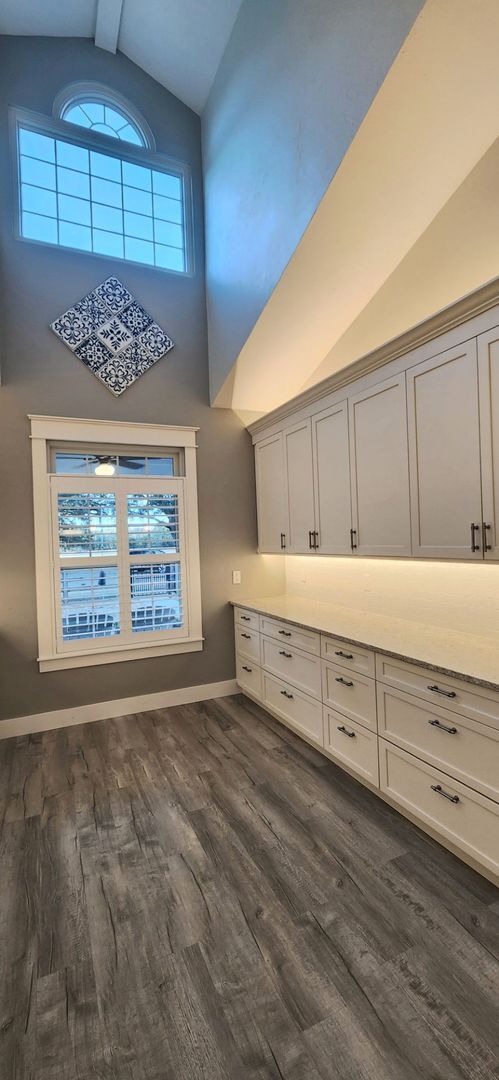 Building Photo - Beautifully updated 3-bedroom, 2.5-bath home in a picturesque country setting