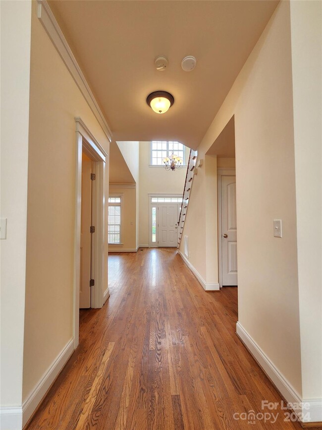 Building Photo - 2701 White Pines Court
