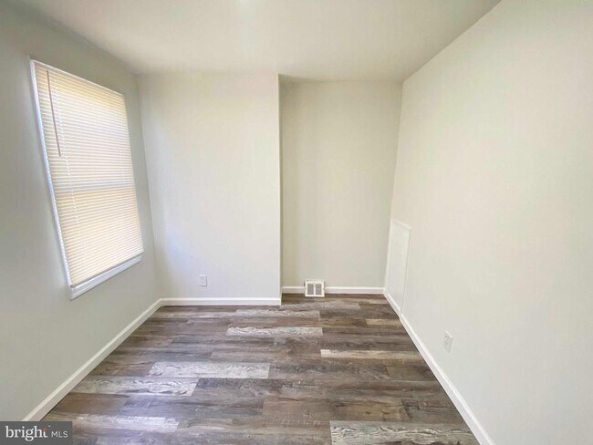 Primary Photo - 3118 Hartville St