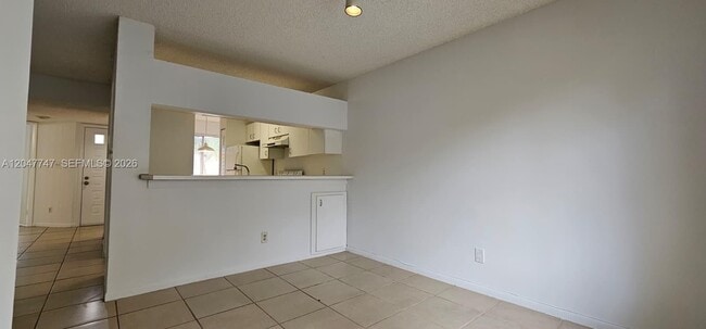 Building Photo - 990 Coral Club Dr