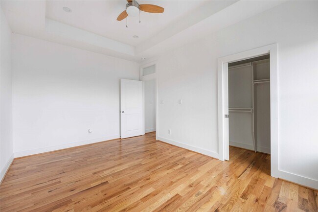 Building Photo - 1617 Dumble St