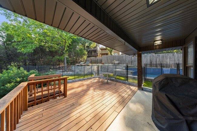 Building Photo - 6002 Mt Bonnell Rd