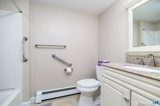 Building Photo - 44 Newfield Ct