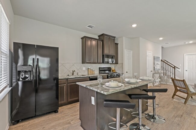 Building Photo - 13513 Axel Ln