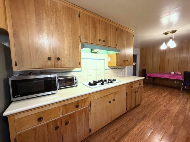 Building Photo - 108 Barret Rd