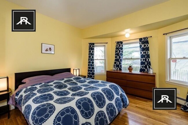 Building Photo - 3 bedroom in Brighton MA 02135
