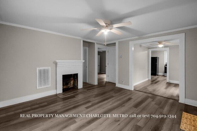 Building Photo - Charming Downtown Albemarle Cottage with Timeless Appeal