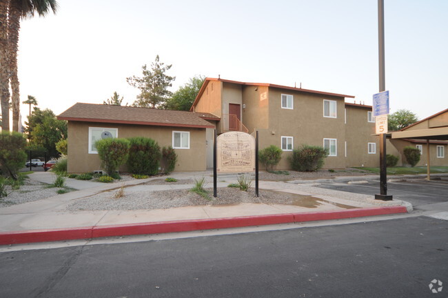 Building Photo - Desert Breeze Villas