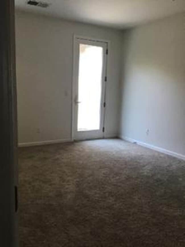 Building Photo - 8180 Crystal Walk Cir