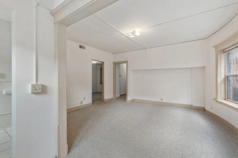 Building Photo - 2311 W Wisconsin Ave