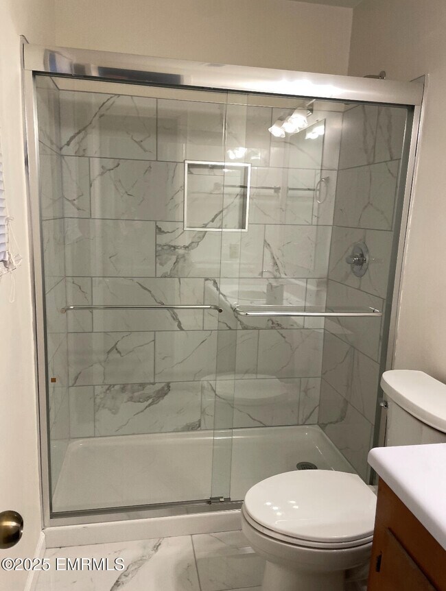 Building Photo - 3954 Pauldin Rd