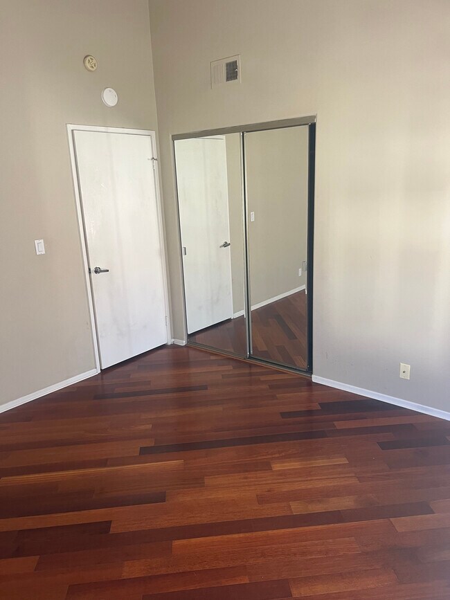 Building Photo - 5500 Torrance Blvd