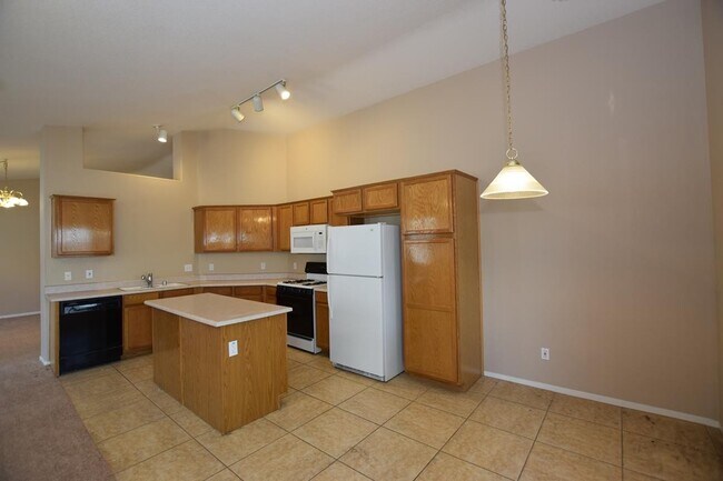 Building Photo - 1024 Clover Tip Ct