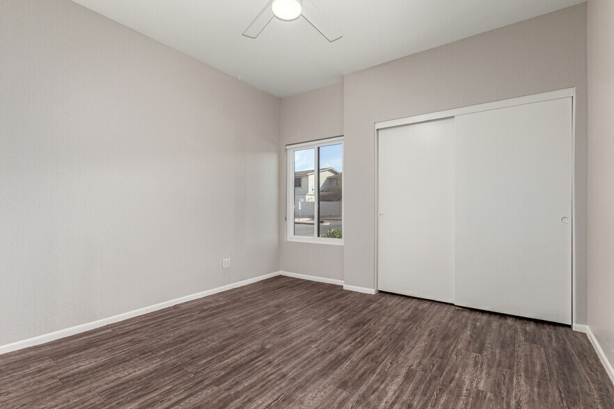 Building Photo - 11666 N 28th Dr