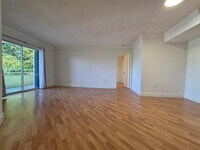 Building Photo - 10765 SW 108th Ave