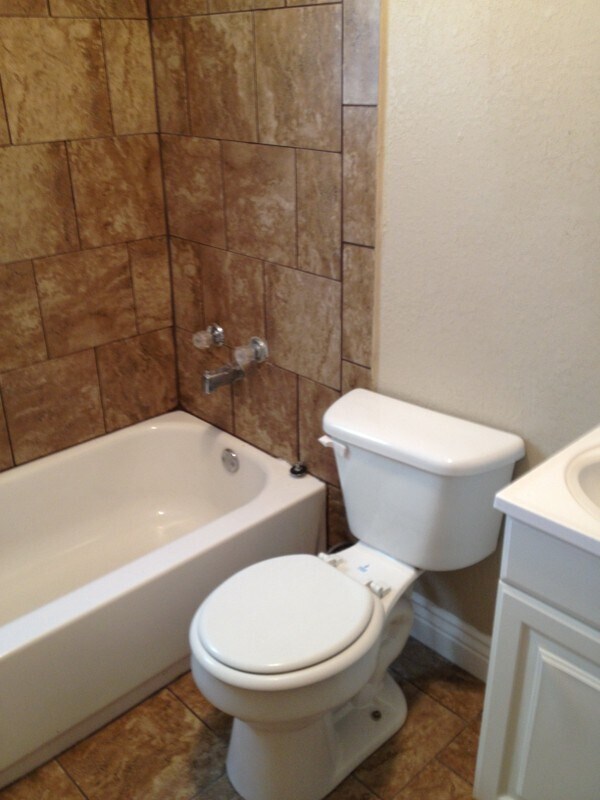Building Photo - 3532 Valley Heights Dr