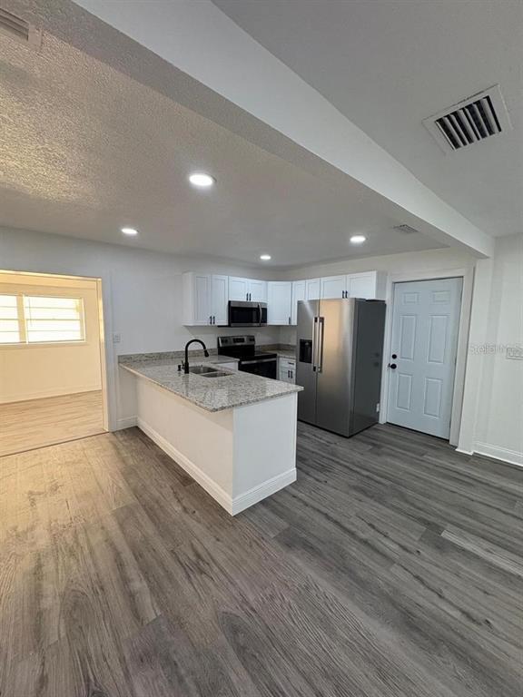 Building Photo - 1232 Elinore Dr