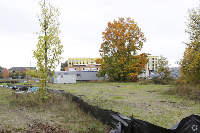 Building Photo - Orchards at Orenco