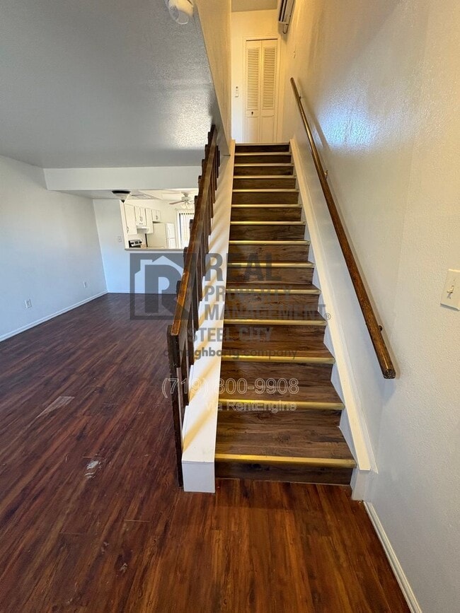 Building Photo - 1928 N Salem Ave