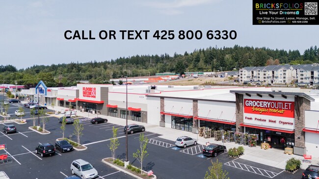 Building Photo - Comfortable Modern Living Near JBLM & Bangor Base!