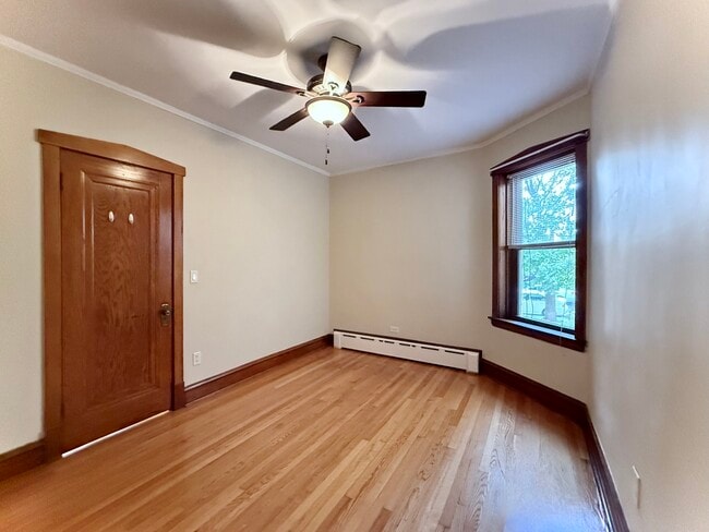 Building Photo - 5446 W Agatite Ave