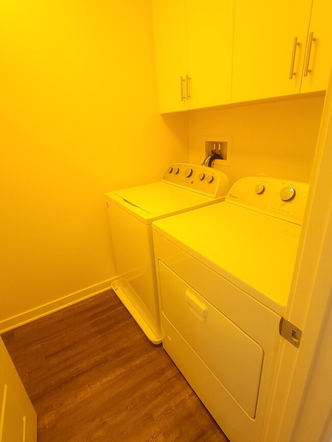Washer/dryer on second floor - 63 Finch