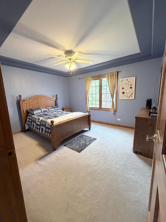 Building Photo - 3823 Sunburst Ln